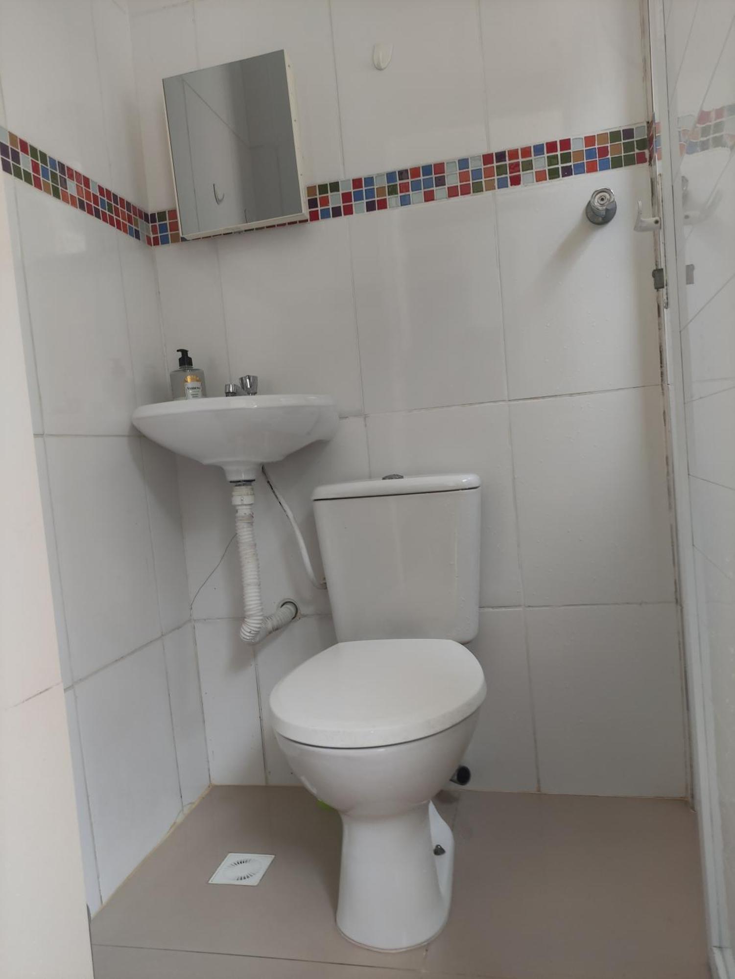 Prox Praias Tombo E Asturias- 2 Quartos Com Ar Condicionado- Quintal Com Churrasqueira