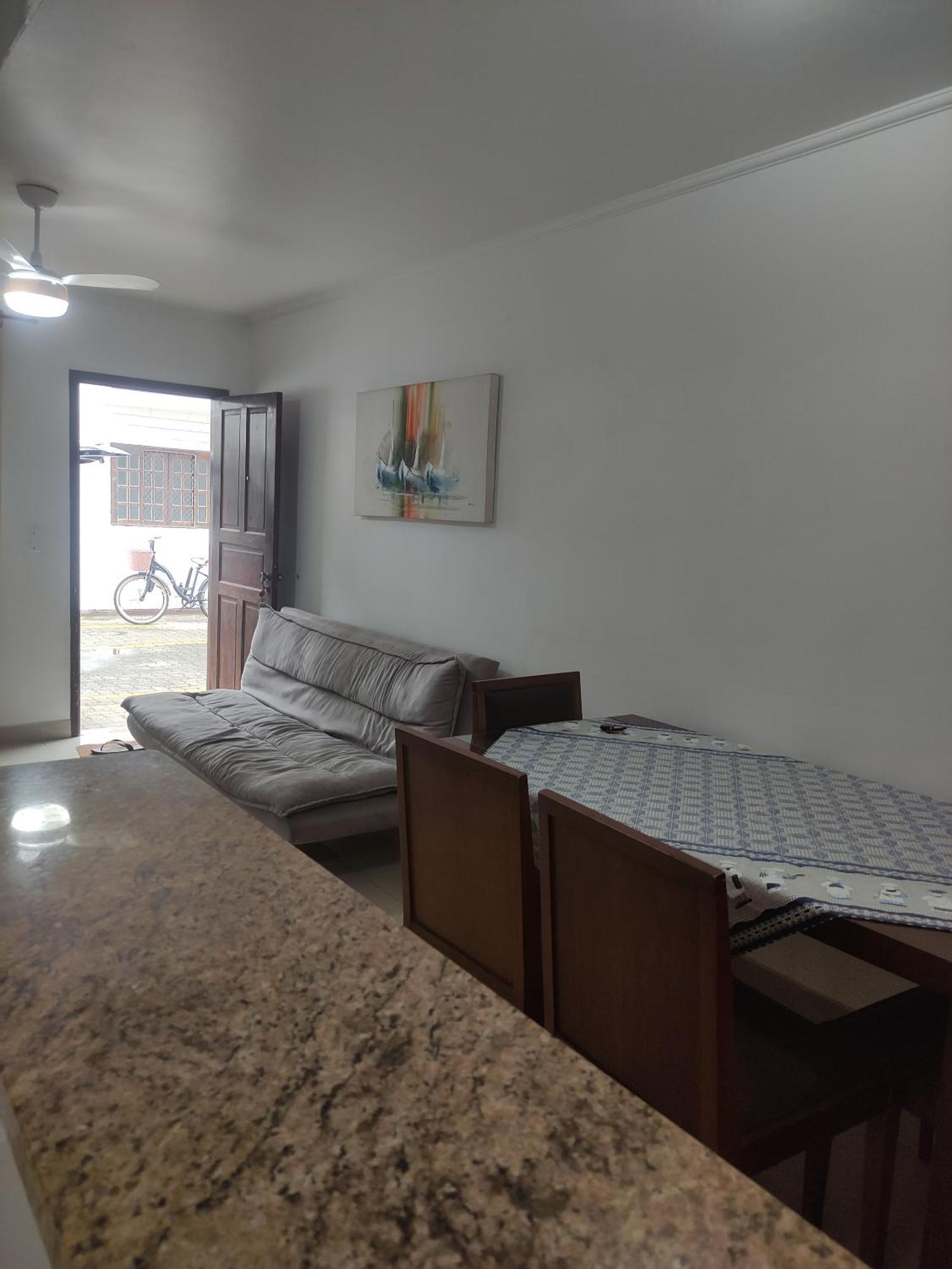 Apartment Prox Praias Tombo E Asturias- 2 Quartos Com Ar Condicionado- Quintal Com Churrasqueira Guaruja
