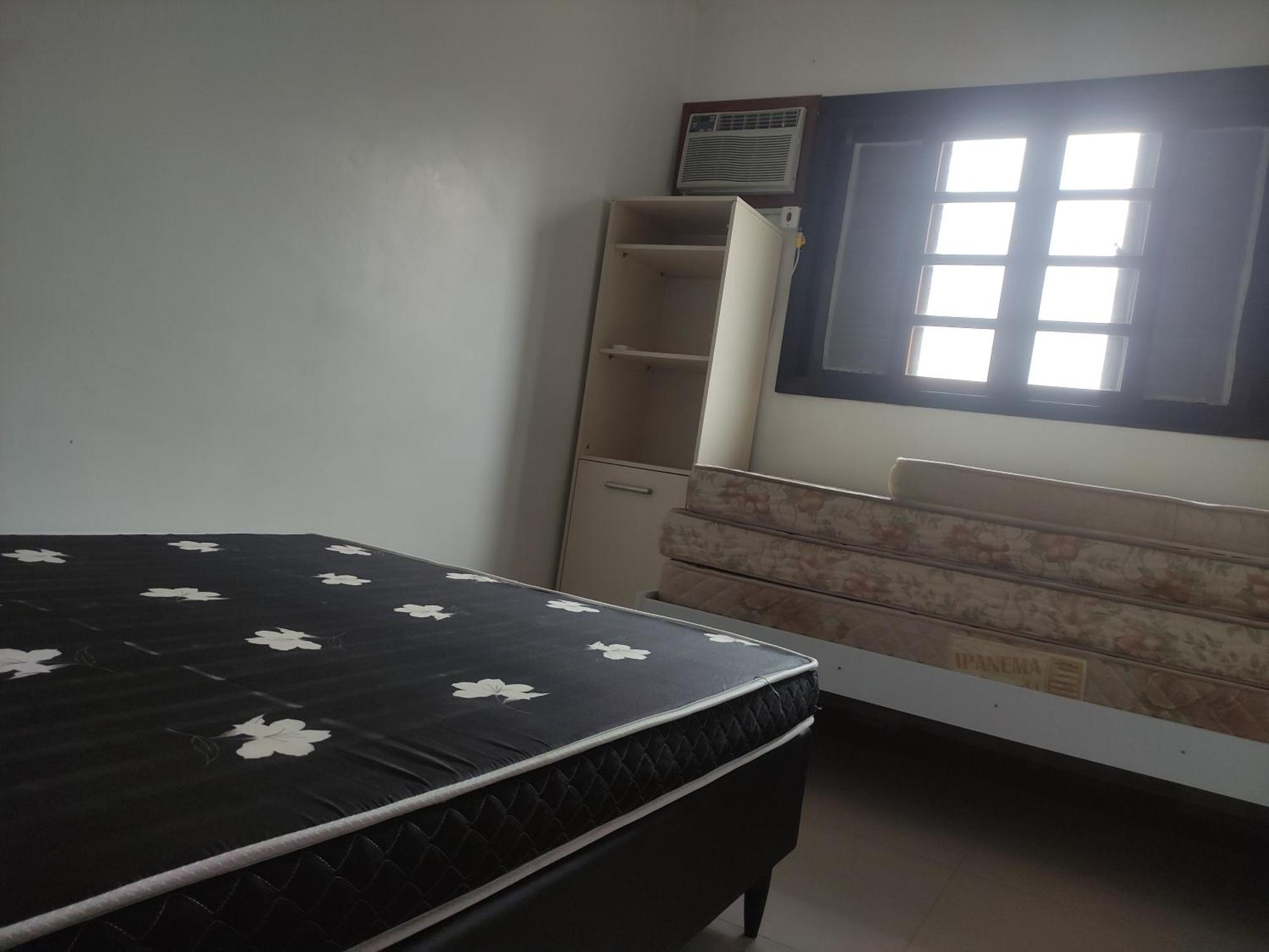 Apartamento Prox Praias Tombo E Asturias- 2 Quartos Com Ar Condicionado- Quintal Com Churrasqueira *
